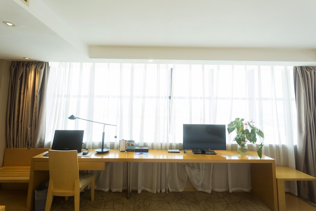 Metropolo, Guangzhou, Wanda Plaza-Baiyun Mountain Hotel Bagian luar foto