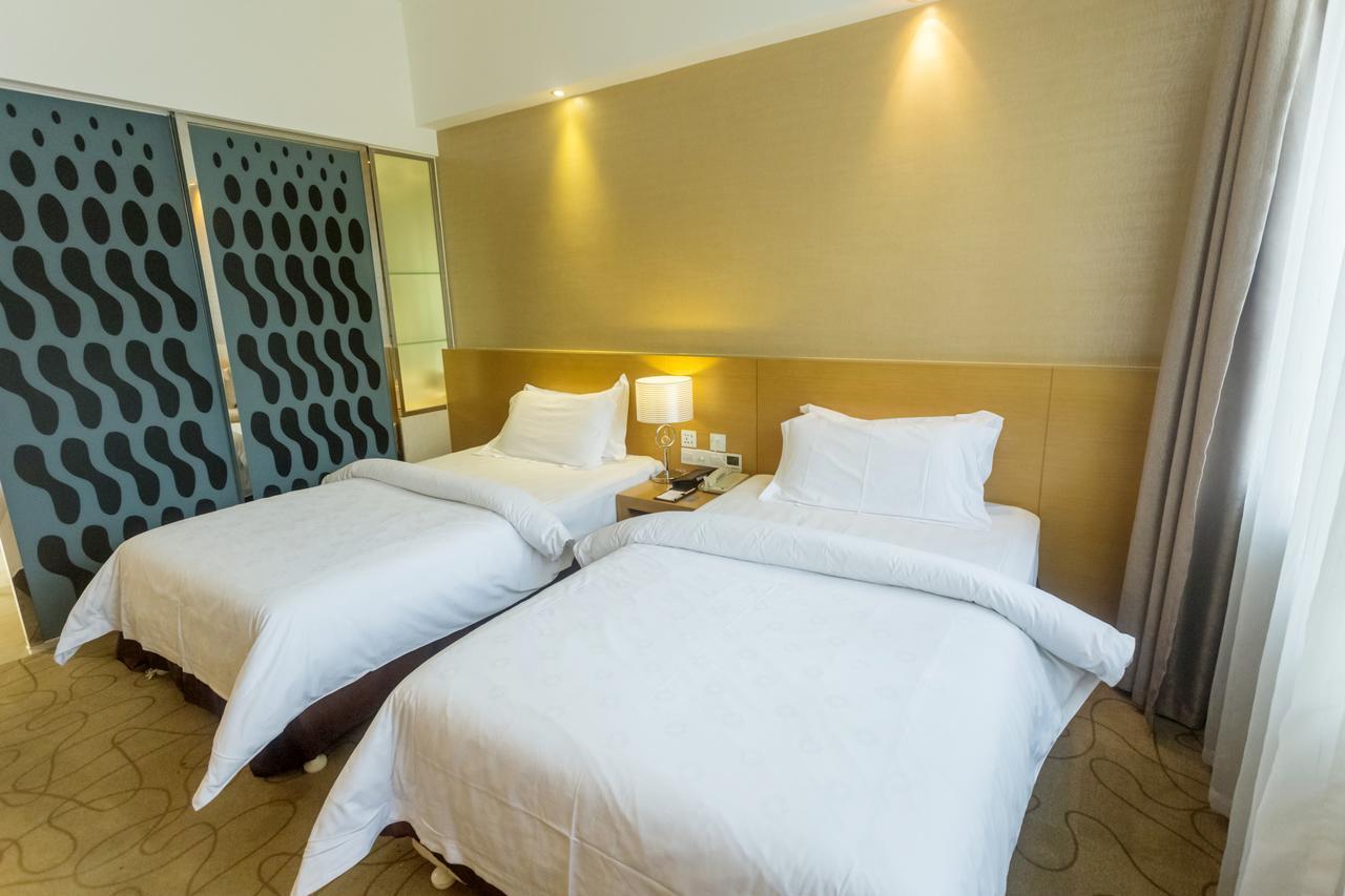 Metropolo, Guangzhou, Wanda Plaza-Baiyun Mountain Hotel Bagian luar foto