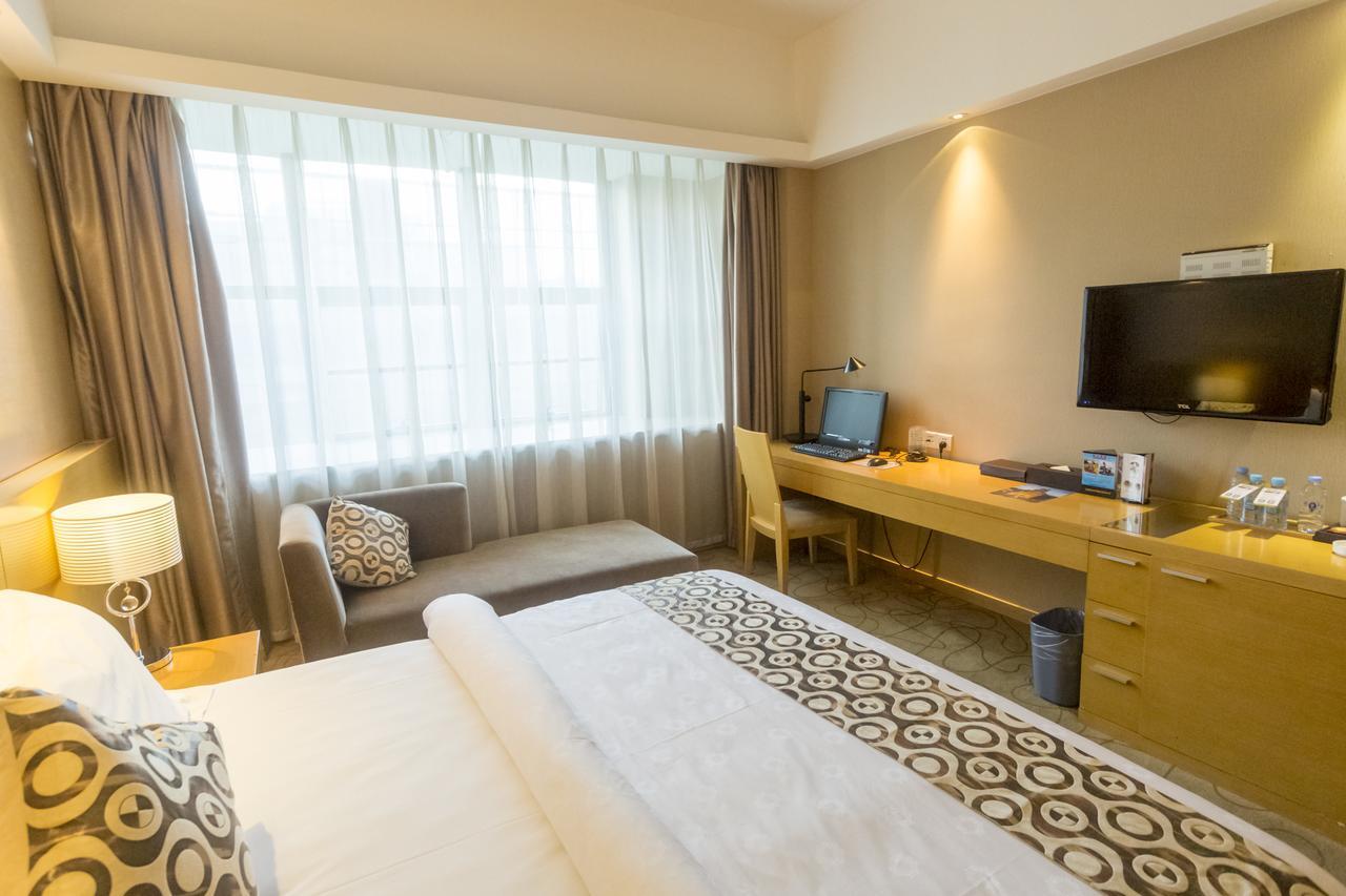 Metropolo, Guangzhou, Wanda Plaza-Baiyun Mountain Hotel Bagian luar foto