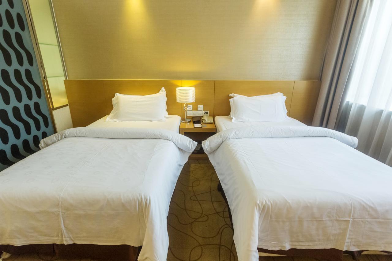 Metropolo, Guangzhou, Wanda Plaza-Baiyun Mountain Hotel Bagian luar foto